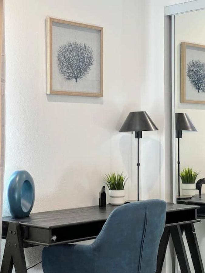 Trendy 2br Near Hollywood Hotspots - Br9 Ferienhaus *